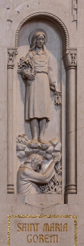 성녀 마리아 고레티_photo by Lawrence OP_in the Basilica of the National Shrine of the Immaculate Conception_Washington DC.jpg